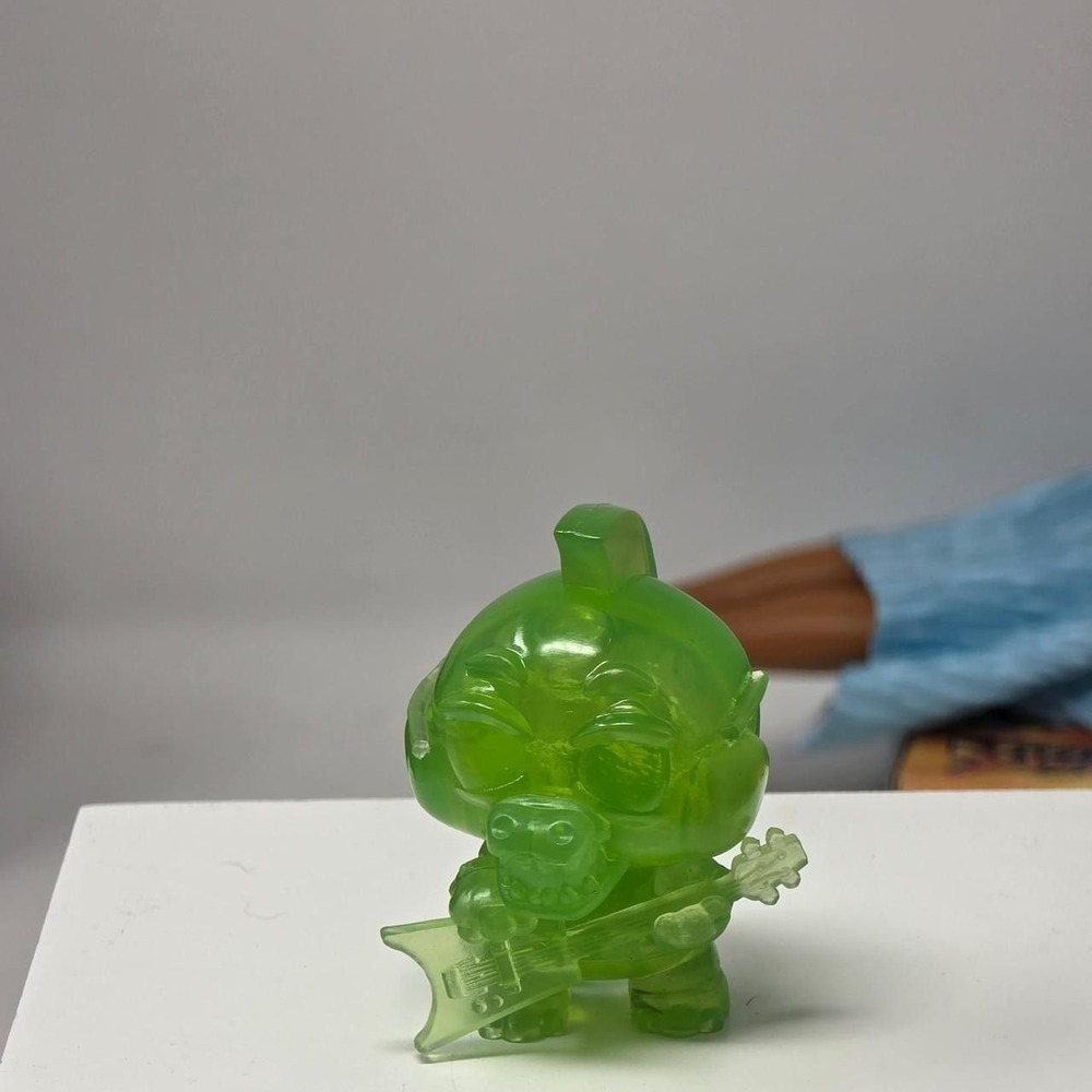 FNAF Security Breach Funko Mystery Mini Montgomery Gator 1/36 Translucent Green